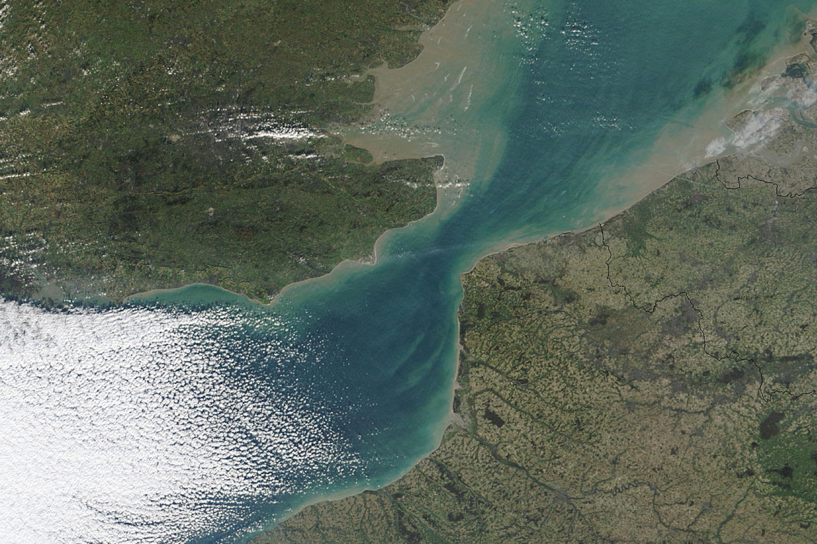 Пролив ла Манш. Пролив па-де-Кале. Спутниковый снимок пролива па-де-Кале. Пролив ла Манш и па де Кале. Пролив между озерами